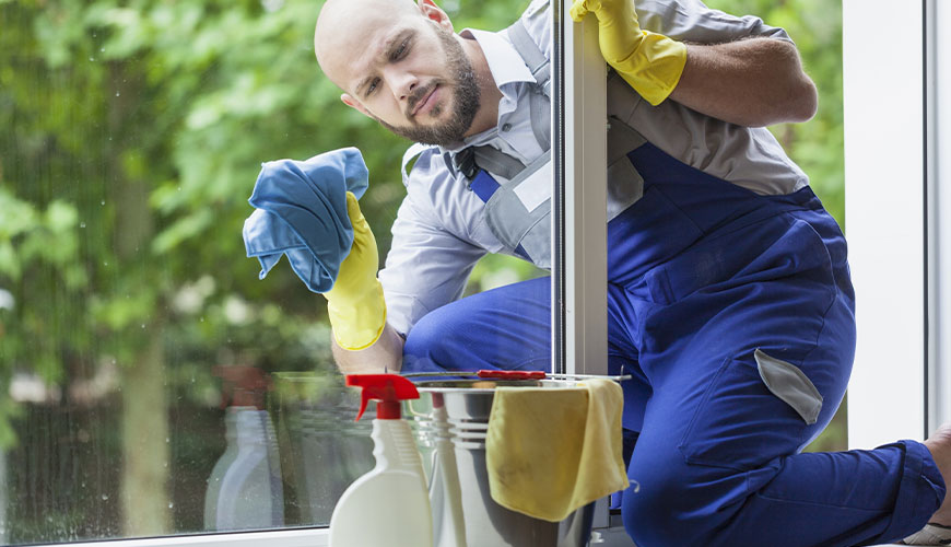 Window washing and wiping | Touch Everything